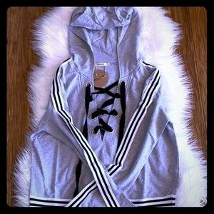 **Host Pick** Essue Lace-Up Top With Hood